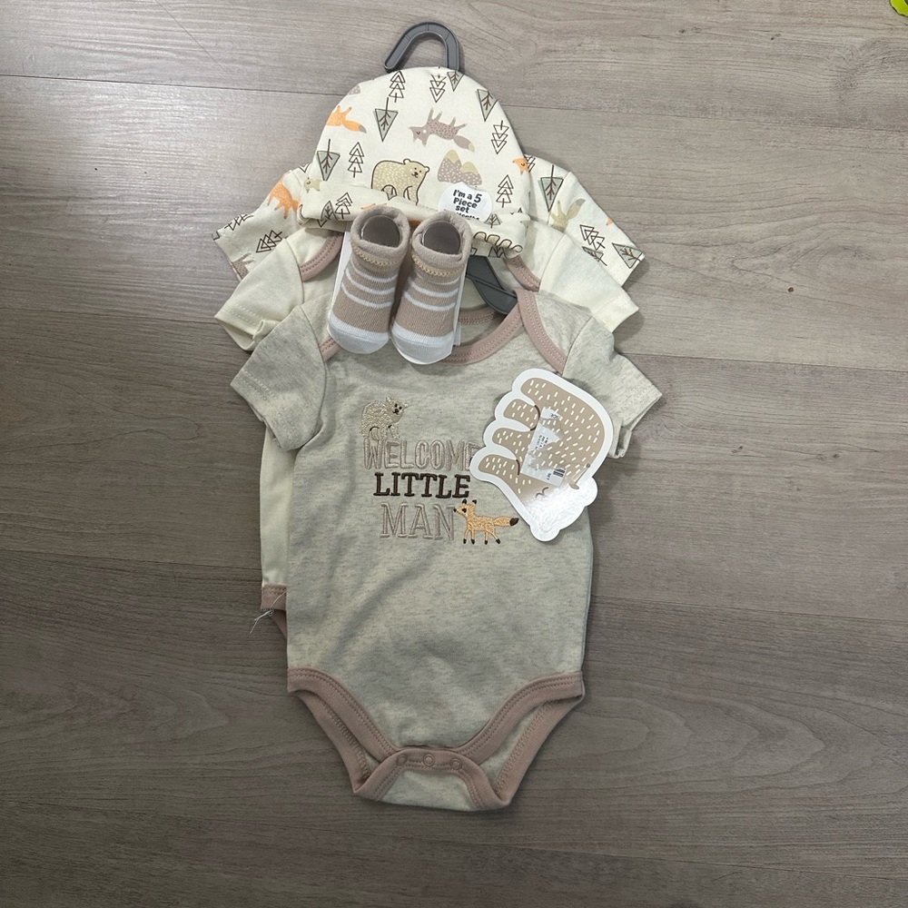 Welcome Little Man Bodysuit Set - Gray and Cream